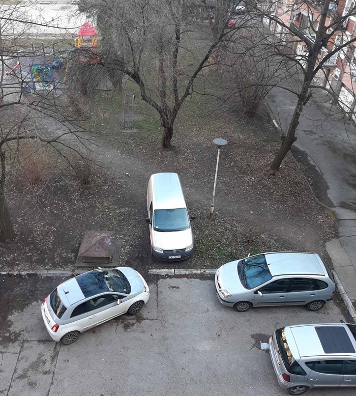 automobil