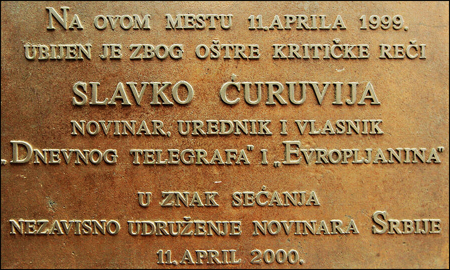 Protest za Slavka, za nas kojima su izbili dah 1 curuvija spomen tabla