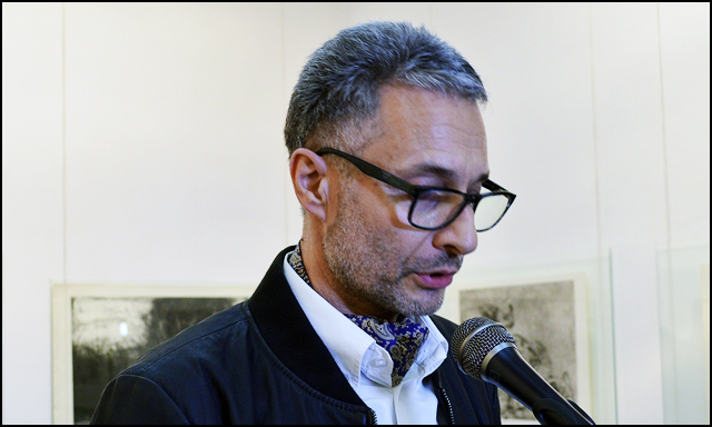 Laureati Međunarodnog bijenala Suva igla u užičkoj galeriji 6 Zoran Cvetic Foto Nenad Kovacevic