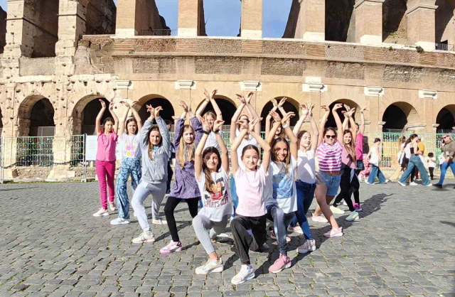 Veliki uspeh čačanskih balerina na medjunarodnom takmičenju u Rimu 12 7