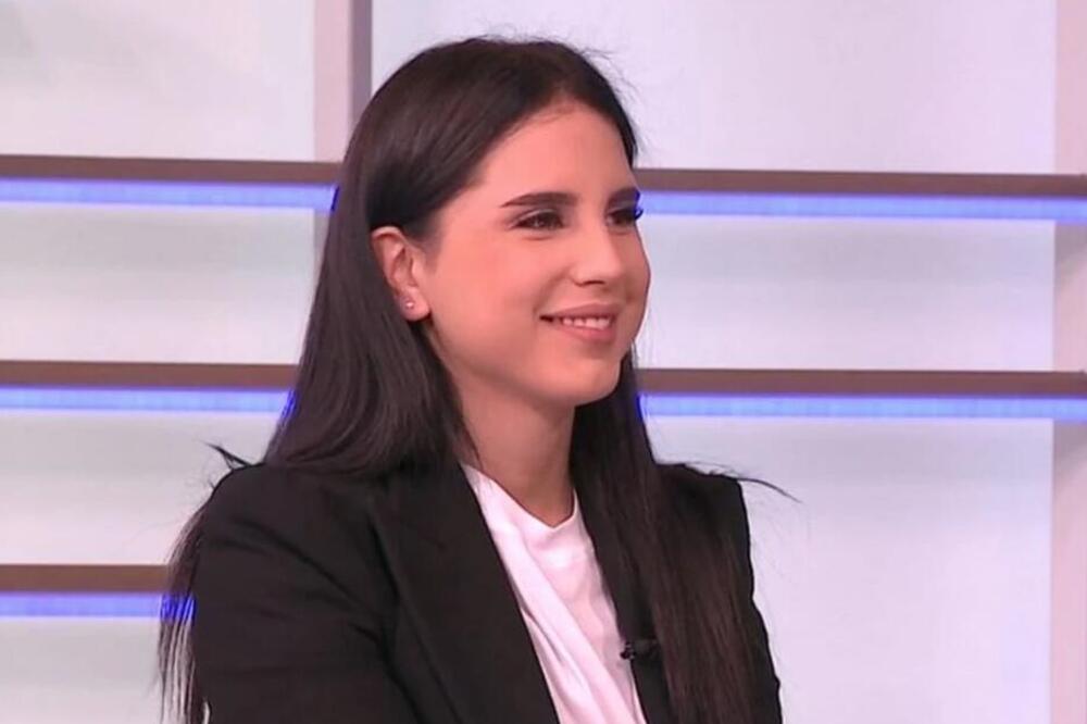 andjela ikodinovic