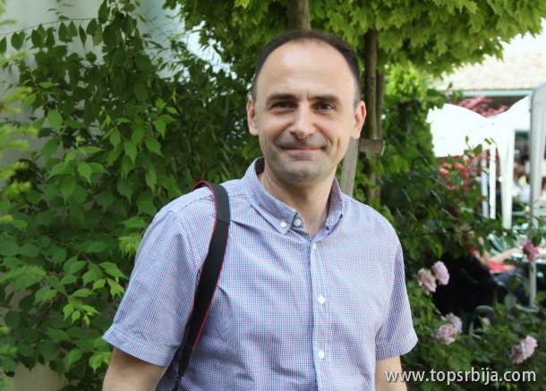 Promocija besplatnih udžbenika u Čačku 3 vlade majstorovic