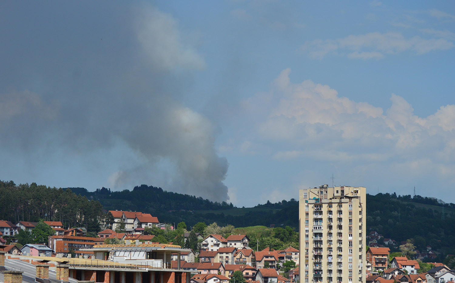 Dim od pozara u Uzicu Foto Nenad Kovacevic