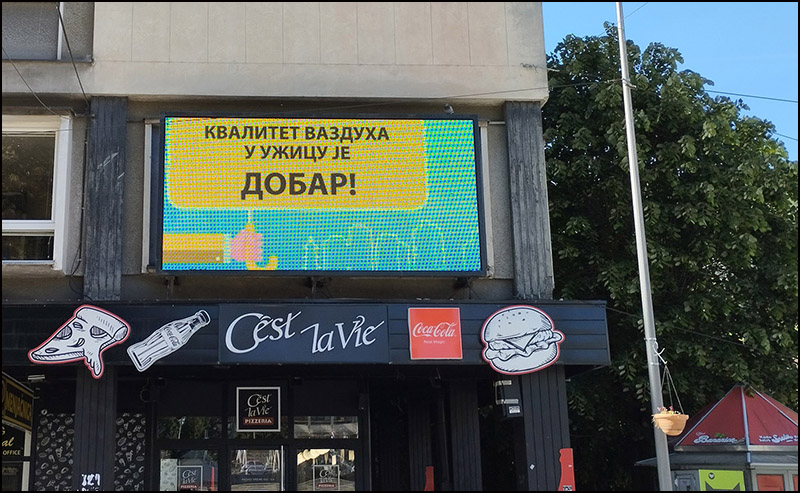 Led ekran u centru Uzica Foto Nenad Kovacevic