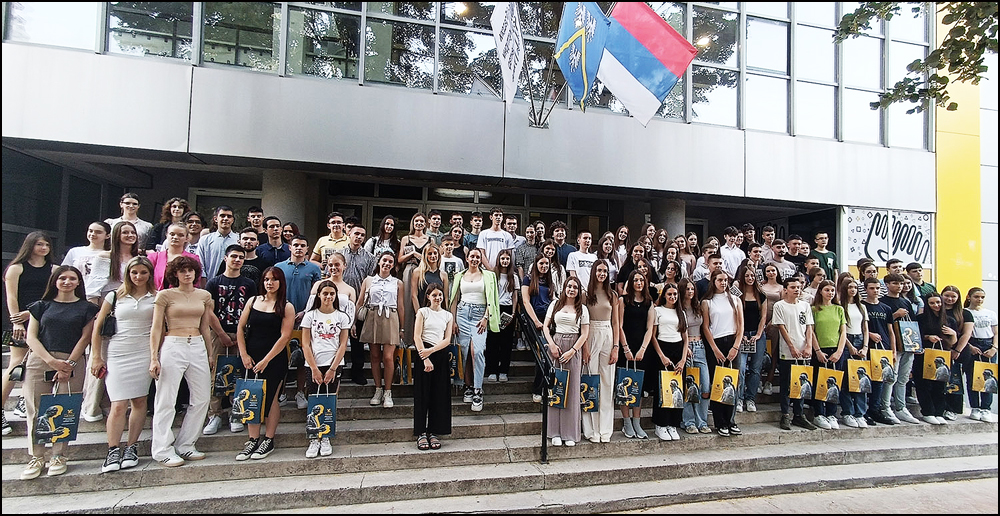 U Užicu sto učenika sa diplomom „Vuk Karadžić“ 1 Najbolji ucenici Foto Privatna arhiva