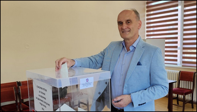 dr milan roganovic privatna arhiva640