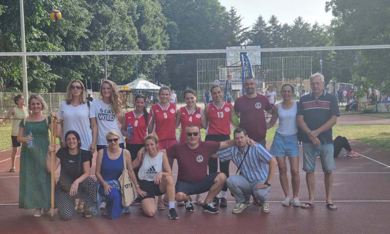 Odbojkašice OŠ Tanasko Rajić prve na RSI 4 radnicke2