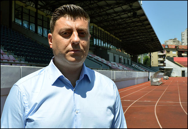 Užički većnik i naprednjak promoviše rudarenje litijuma u Jadru 2 Dragoljub Stojadinovic Foto Nenad Kovacevic