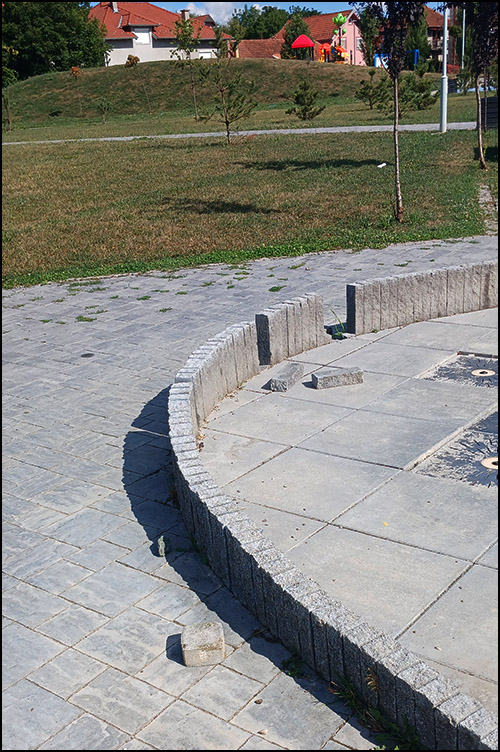 fontana atenica 2