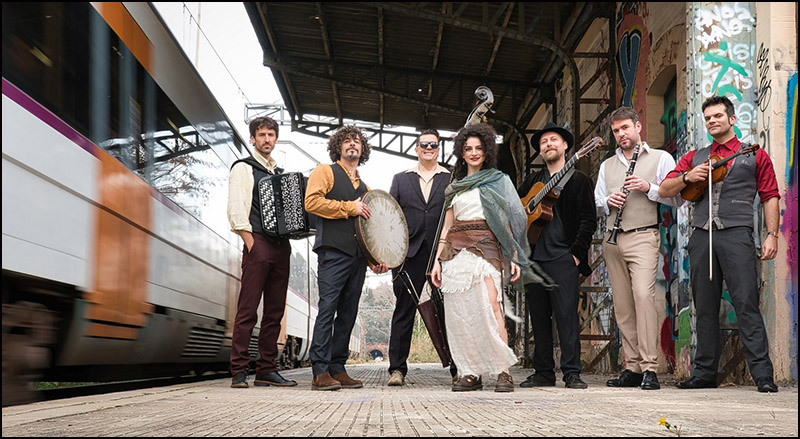 Barcelona Gipsy Balkan Orchestra stiže u Kragujevac i Beograd 2 Balkan bend 1