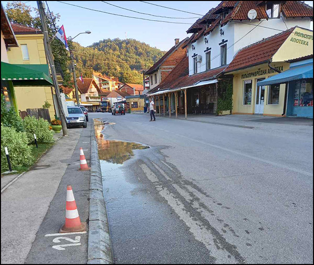Guča: Za građane restrikcija, za komunalce rasipanje 4 guca voda 1