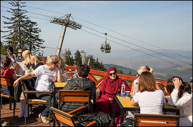 Druženje članica „Jefimije“ na Gold gondoli: Snaga žene menja svet 2 Foto Gold gondola 2 1