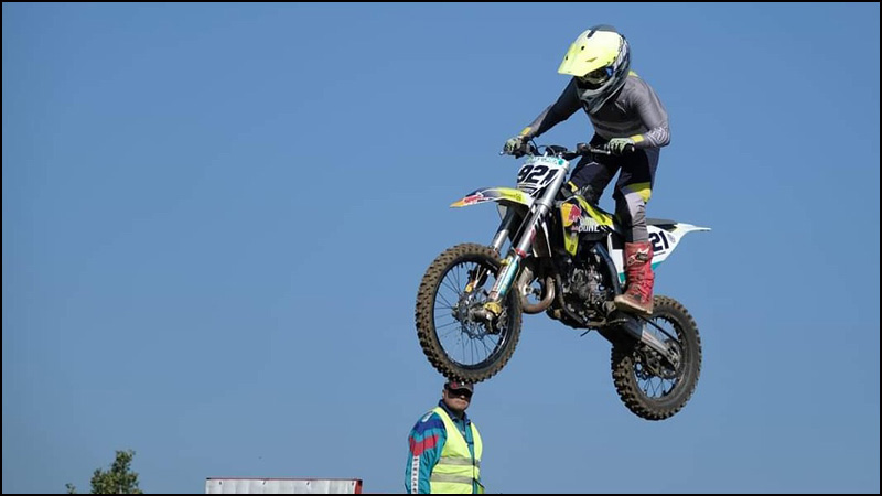moto 6