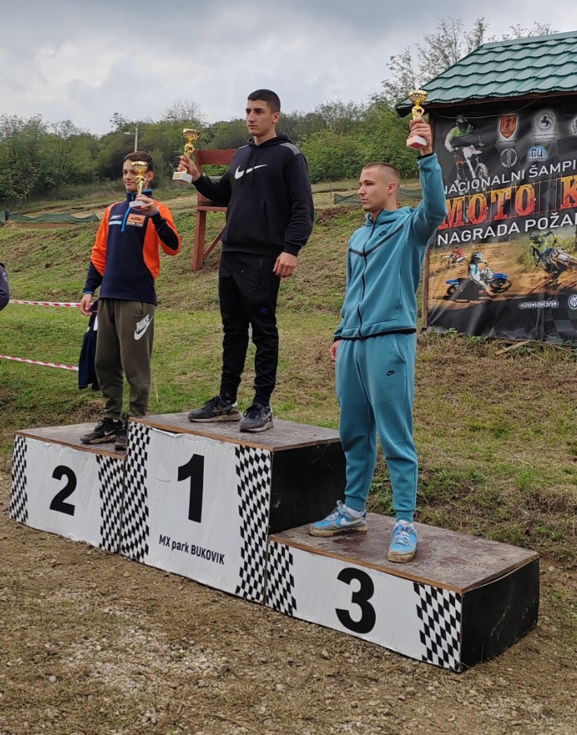 Moto kros - Aleksa Milosavljević odbranio titulu 1 s leva na desno Popovic Milojkovic i Ristovic