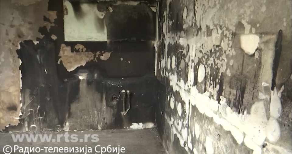 Porodici Maksimović meštani obnavljaju kuću izgorelu u požaru 3 IMG 1132