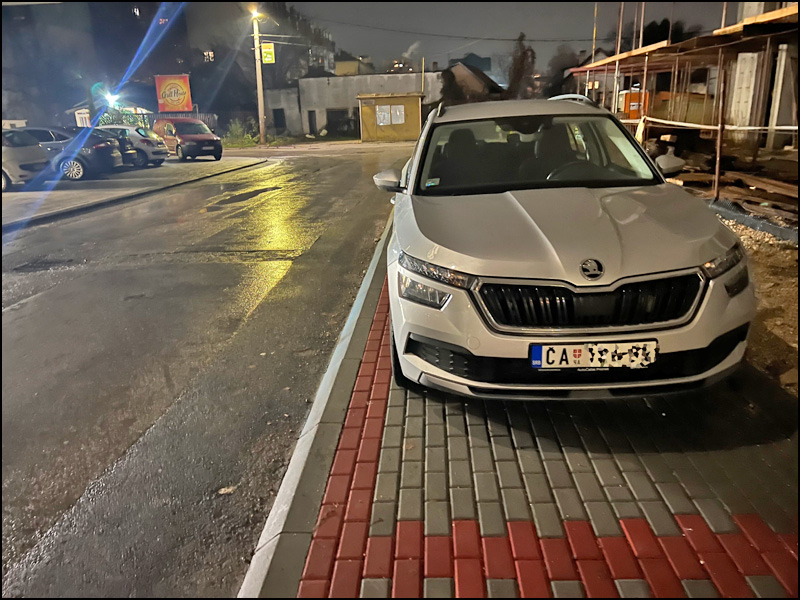 parkiranje trotoar 1
