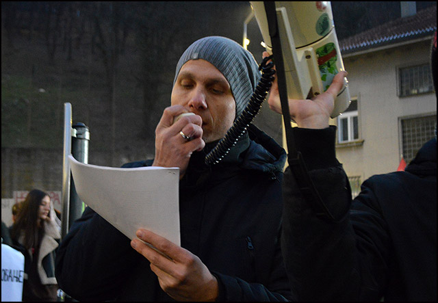 Protestnim skupom, studenti Pedagoškog fakulteta u Užicu podržali prosvetne radnike 5 Aleksandar Aleksic Foto Nenad Kovacevic