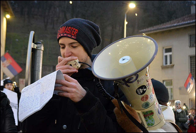 Protestnim skupom, studenti Pedagoškog fakulteta u Užicu podržali prosvetne radnike 2 Ognjen Leontijevic Foto Nenad Kovacevic