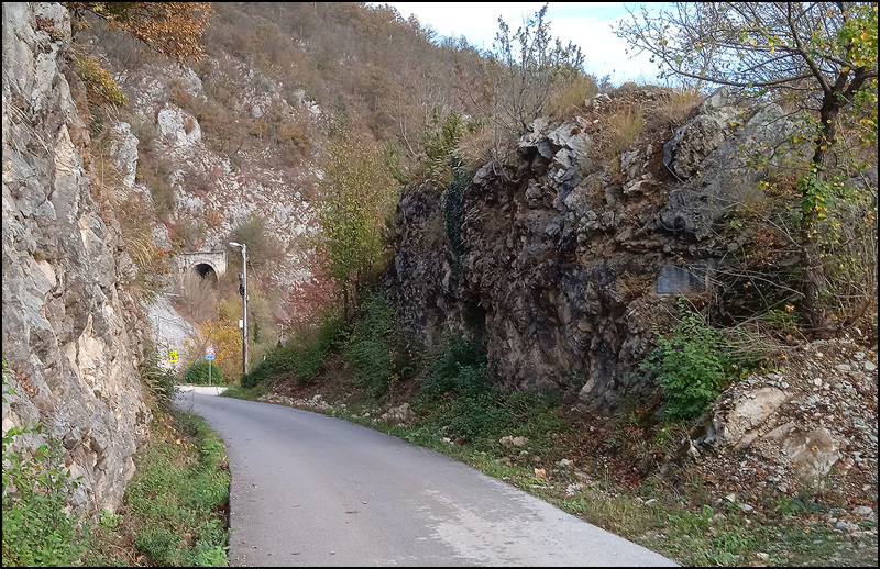 I dalje zabranjeno kretanje delom Zelene staze kroz kanjon Đetinje 1 Zelena staza Foto Nenad Kovacevic