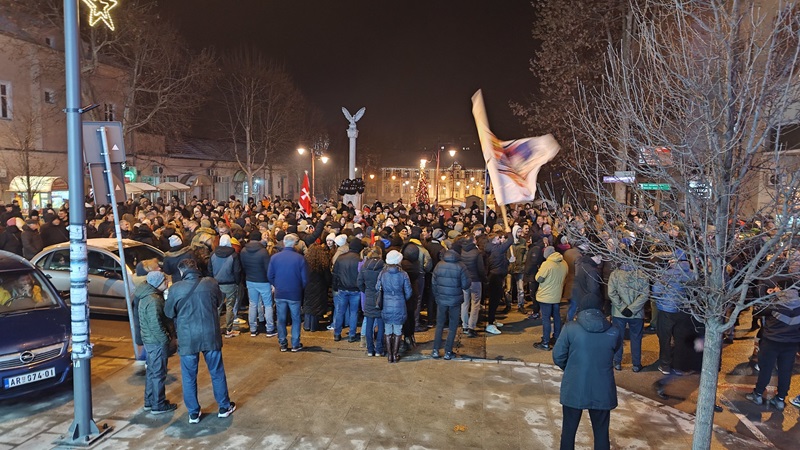 Ustali i mali gradovi, nikad više ljudi u Aranđelovcu, Aleksandrovcu.... 2 arandjelovac