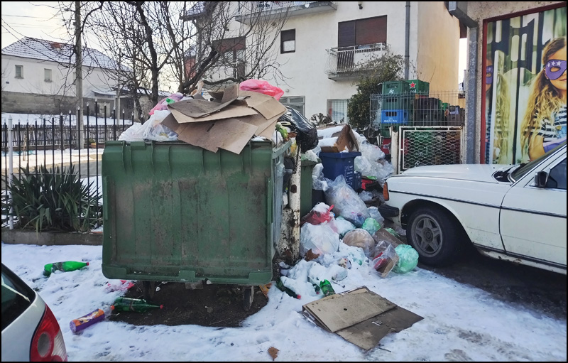 smece atenica