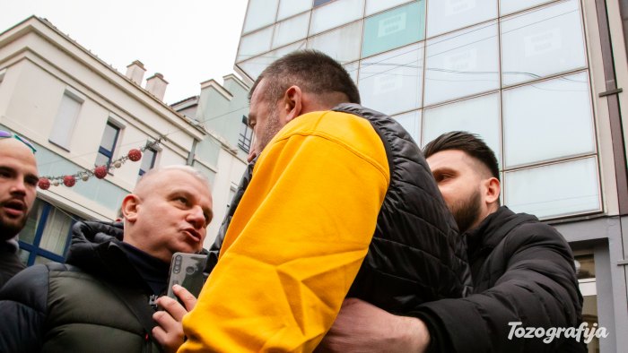 tozografija protest 10