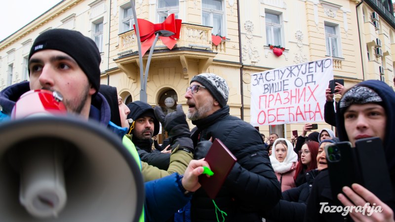 tozografija protest 12