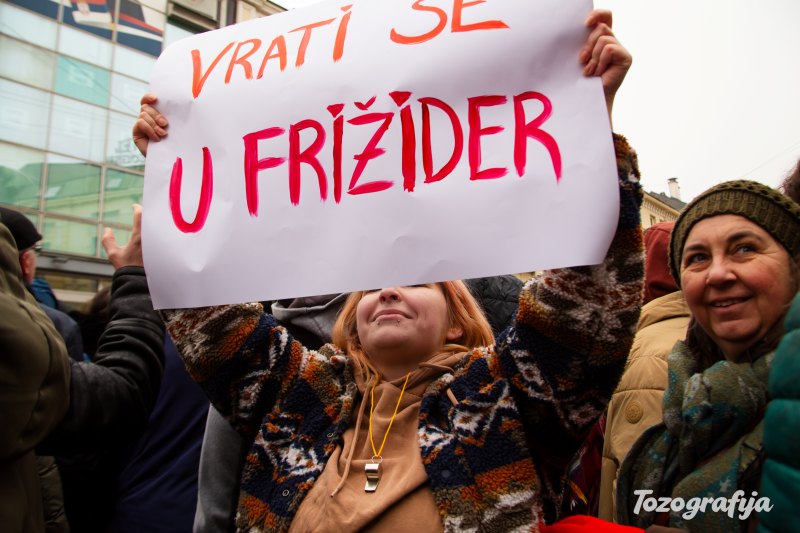 tozografija protest 14