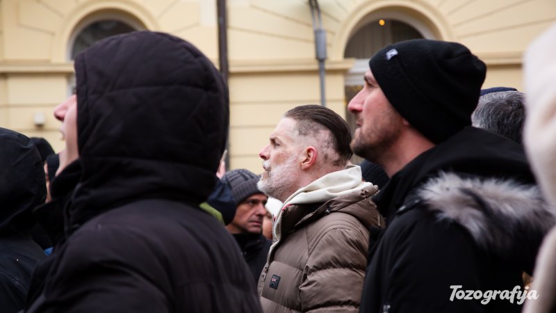 tozografija protest 21