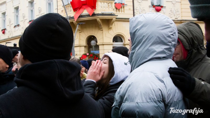 tozografija protest 25