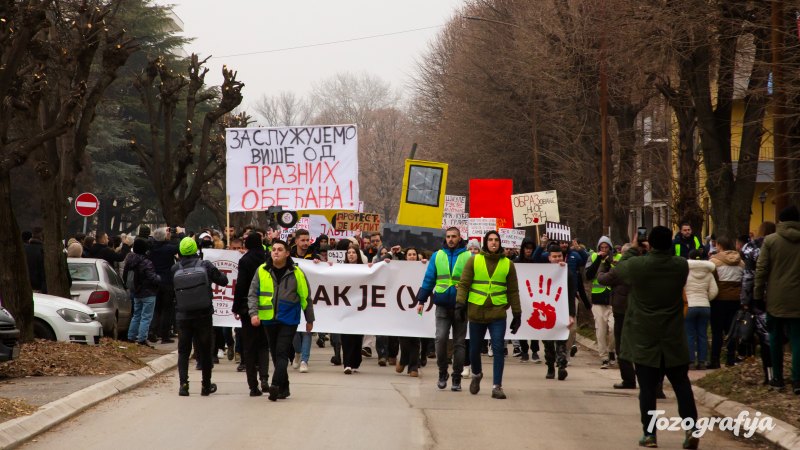 tozografija protest 38