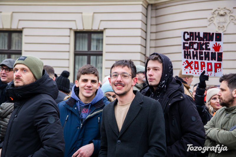 tozografija protest 52