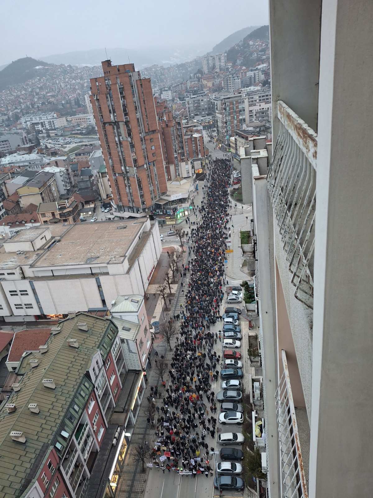 Protestnim skupom, studenti Pedagoškog fakulteta u Užicu podržali prosvetne radnike 4 uzice