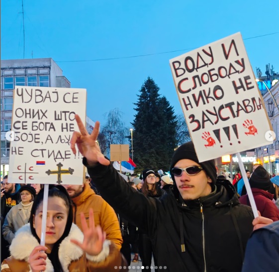 cacak protest4