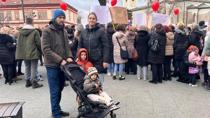 Čačanski vrtići danas obustavili rad u znak solidarnosti sa studentima i građanima 10 vrtici2