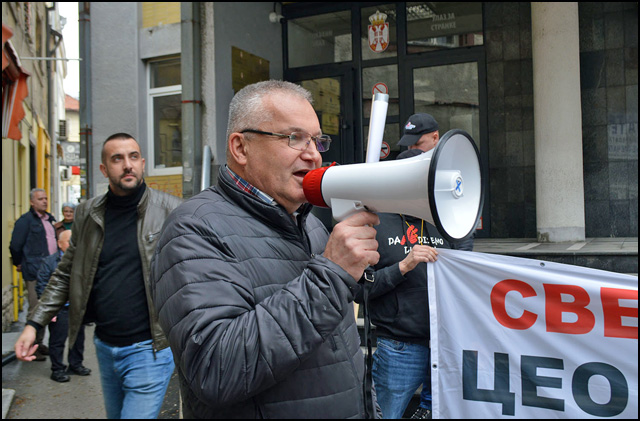 Protest „Probudimo tužilaštvo“: Užičani traže odgovornost za požar na deponiji Duboko 4 Branko Nikolic Foto Nenad Kovacevic