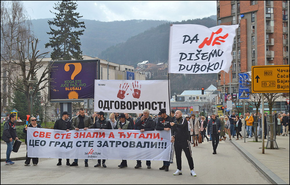Protest „Probudimo tužilaštvo“: Užičani traže odgovornost za požar na deponiji Duboko 1 Foto Nenad Kovacevic 3 1