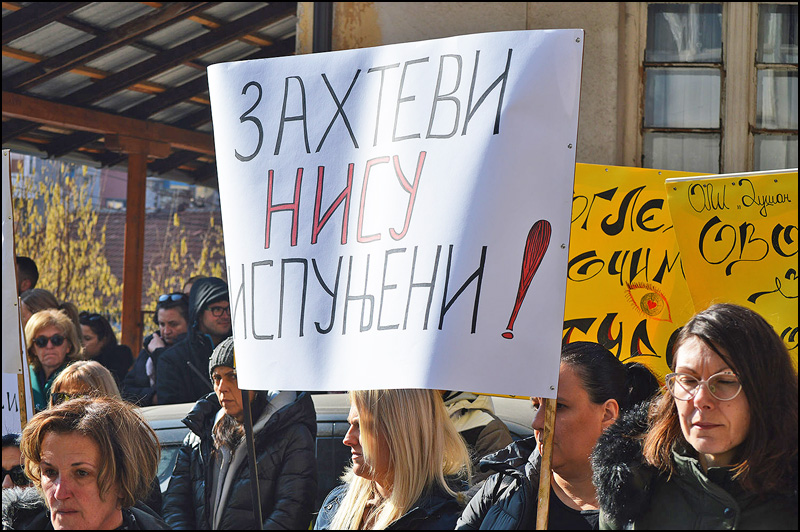 Protest prosvetnh radnika Foto Nenad Kovacevic 2