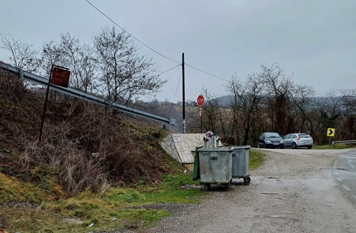 Bahati Komunalac: Napravili ostavu za kontejnere, ali ga ne koriste 4 ostrvo1