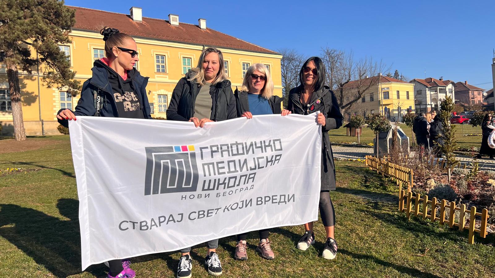 Prosvetari sa svih strana krenuli ka Čačku (FOTO, VIDEO) 5 profesori2