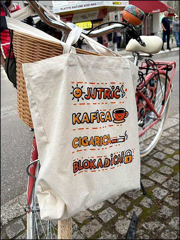Podrška studentima ispred RTS-a 2 Jutric kafica