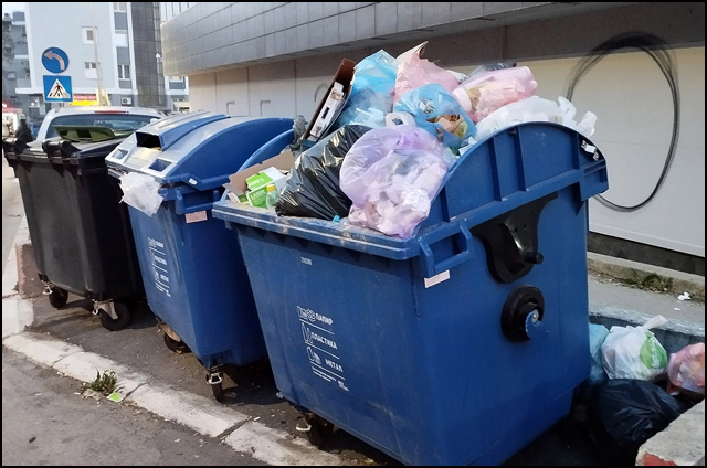 Kontejneri Foto Nenad Kovacevic