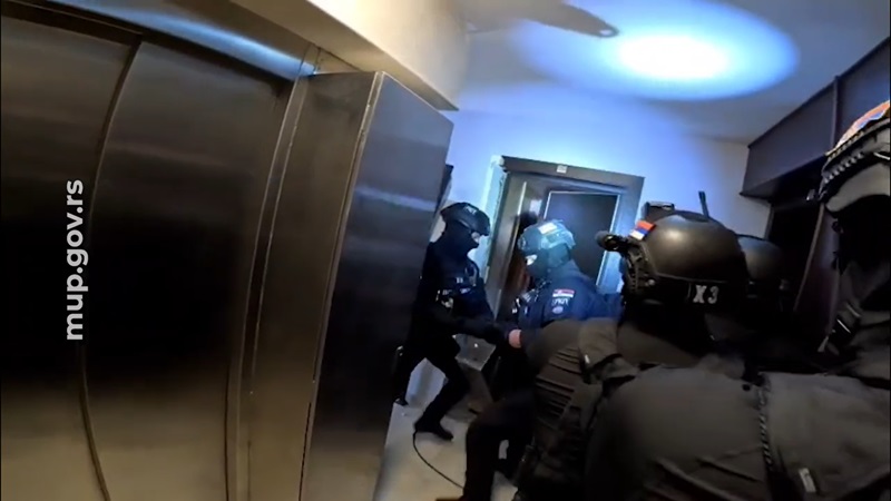 Objavljen snimak hapšenja čačanskih zelenaša (VIDEO) 1 POLICIJA