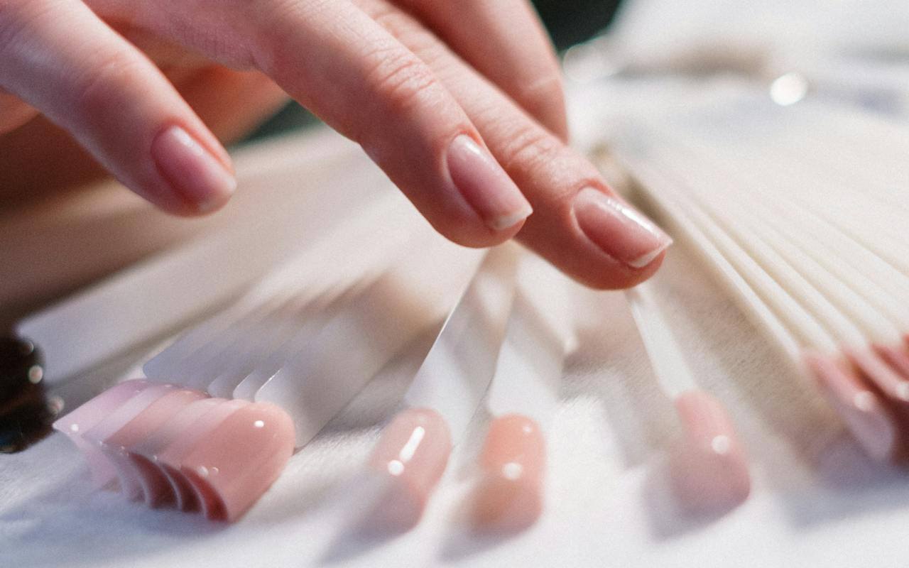 Zašto su žene sve češće svoj kozmetičar 2 nokti manikir
