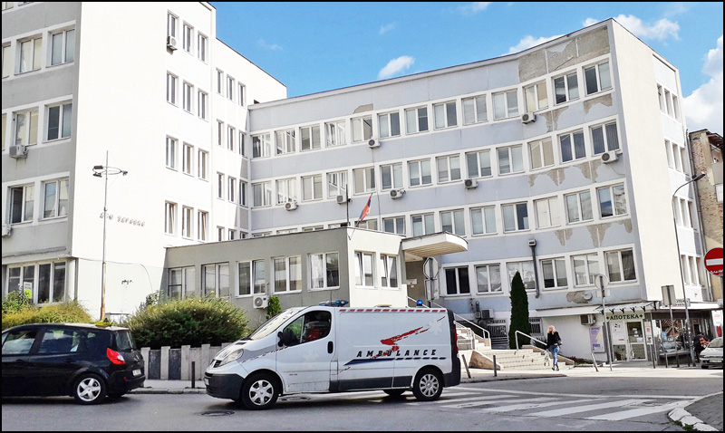 Neverovatan prizor iz Užica: Sanitetskim vozilima prevozili klima-uređaje (FOTO/VIDEO 2 Dom zdravlja Uzice Foto Nenad Kovacevic 800