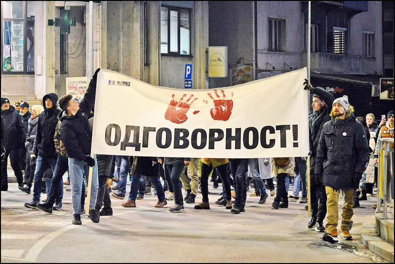 Tribina u Užicu: Dan posle - Šta sa bogatstvima stečenim korupcijom 2 Protest u Uzicu Foto Nenad Kovacevic