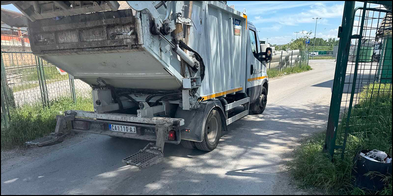 Vozi i rasipa smeće 2 komunalac 2