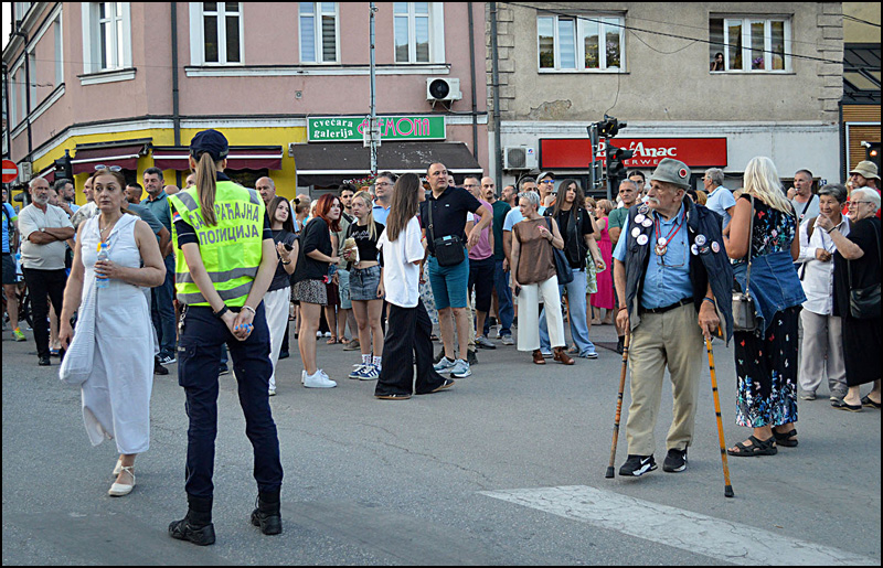 Protest i bokade u Užicu zbog policijske brutalnosti prema učesnicima beogradskog protesta (FOTO/VIDEO) 7 Blokada Foto Nenad Kovacevic 3