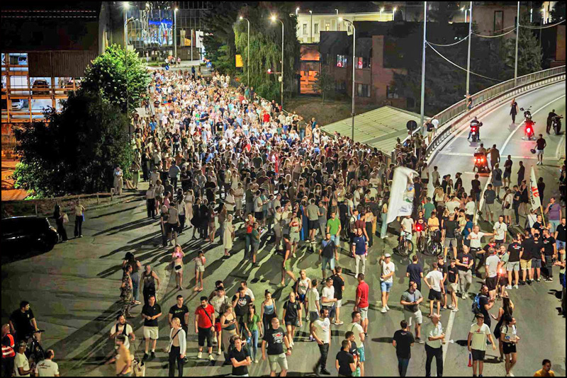 Protest i bokade u Užicu zbog policijske brutalnosti prema učesnicima beogradskog protesta (FOTO/VIDEO) 9 Blokada zlatiborske magistale Foto Privatna arhiva