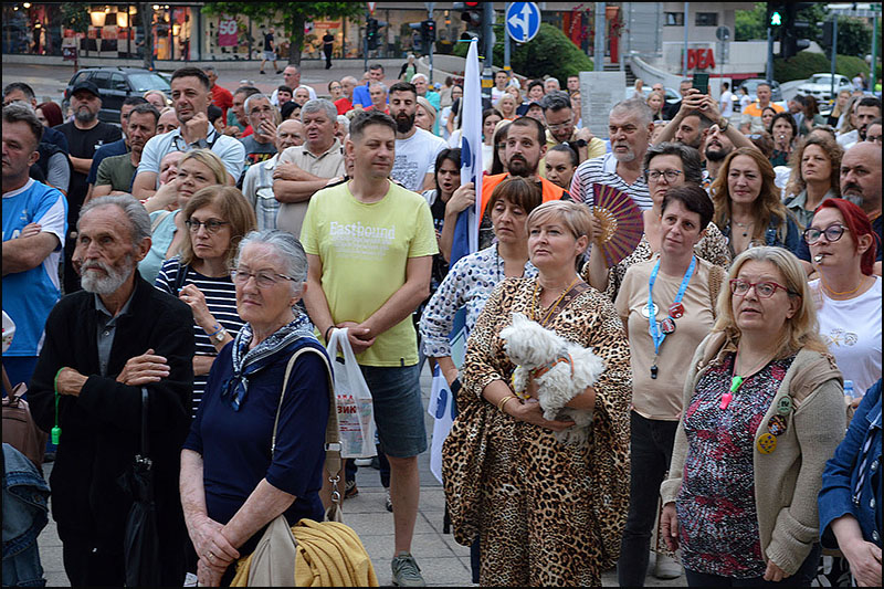 Protest u Užicu: Nemamo kud, moramo da se borimo za slobodu 5 Protest Foto Nenad Kovacevic 2